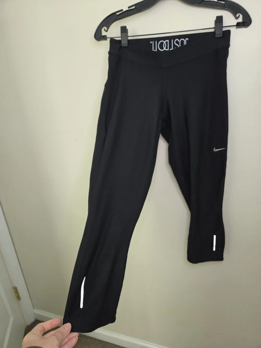 Women's Nike Dri Fit Black Cropped Leggings Sz Medium